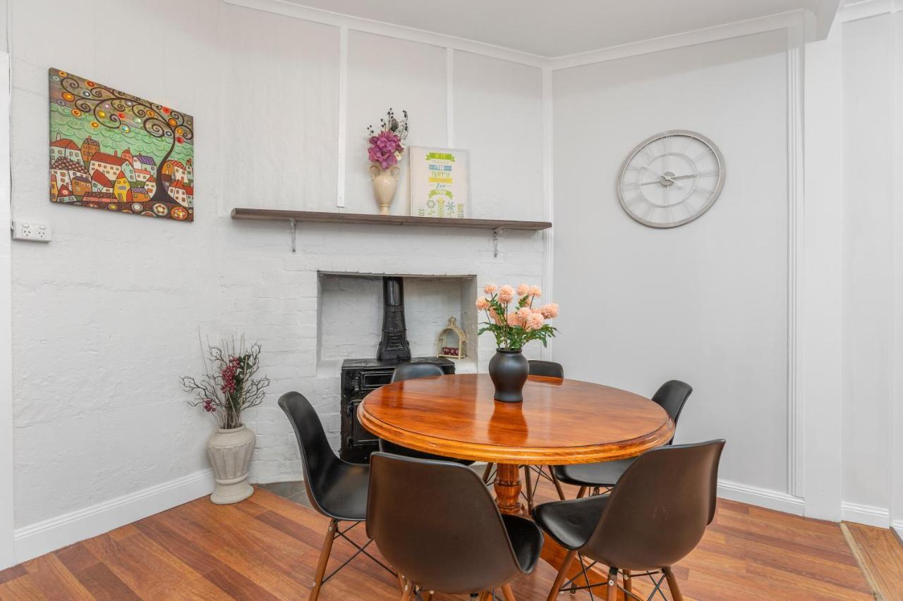 Stylish Cottage, Wagga Wagga