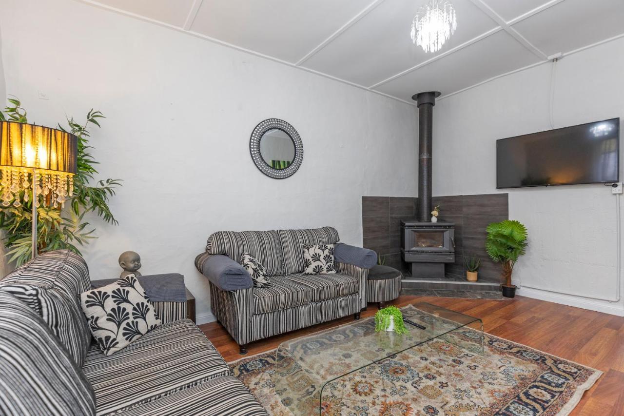 Stylish Cottage, Villa