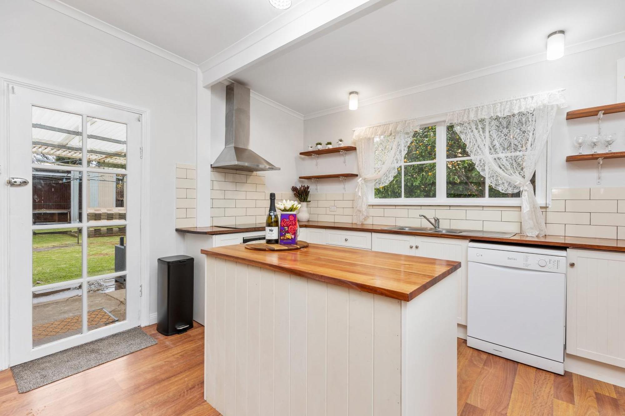 Stylish Cottage, Wagga Wagga